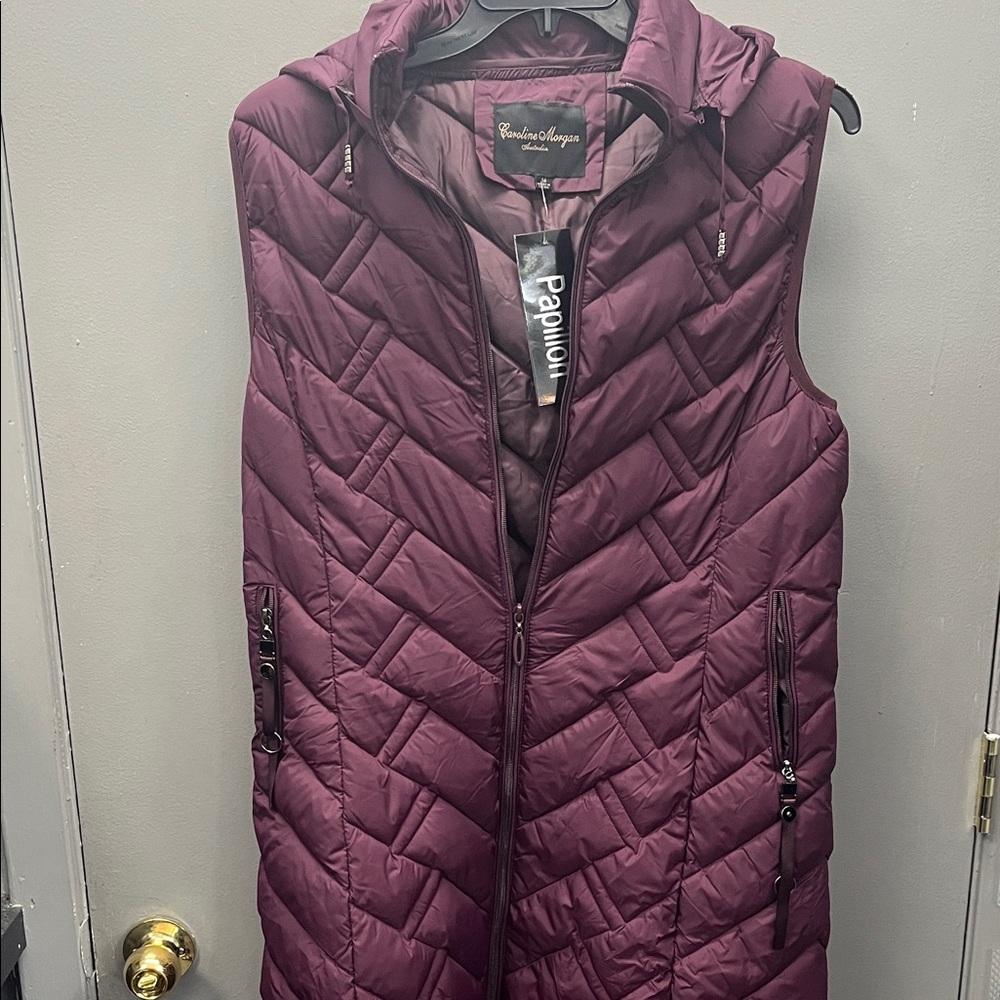 Papillon Blanc Women's Quilted Vest - Deep Purple